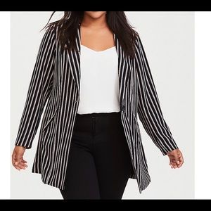 Black pinstripe crepe longline blazer
